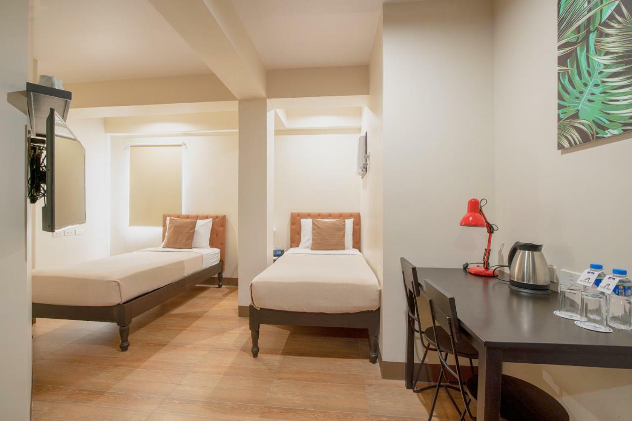 Achievers Airport Hotel Pasay Eksteriør bilde